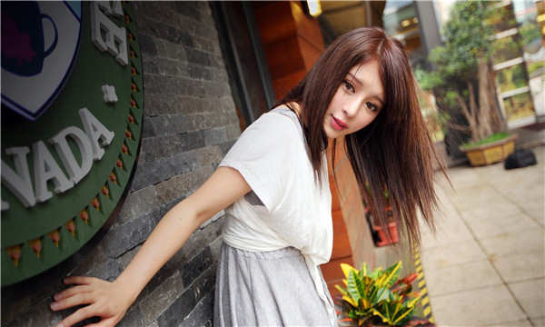 锦屏想找一个女性生孩子给报酬-｛找个女人生孩子多少钱｝