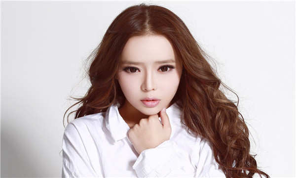 锦屏用别人卵子做试管费用一般多少｜女人做试管的更佳年龄